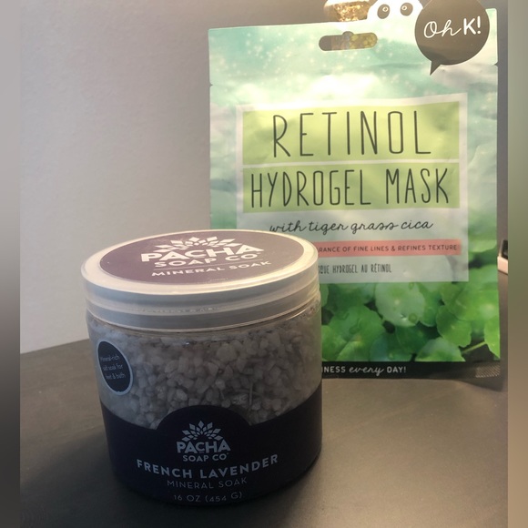 New RARE Pacha French Lavender mineral soak and Retinol Hydrogel spa mask set - Picture 2 of 6